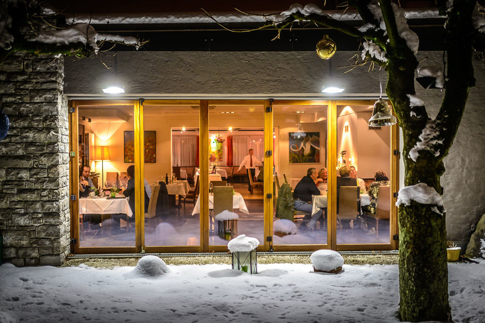 Hotel Restaurant Auerhahn Salzburg Exterior foto