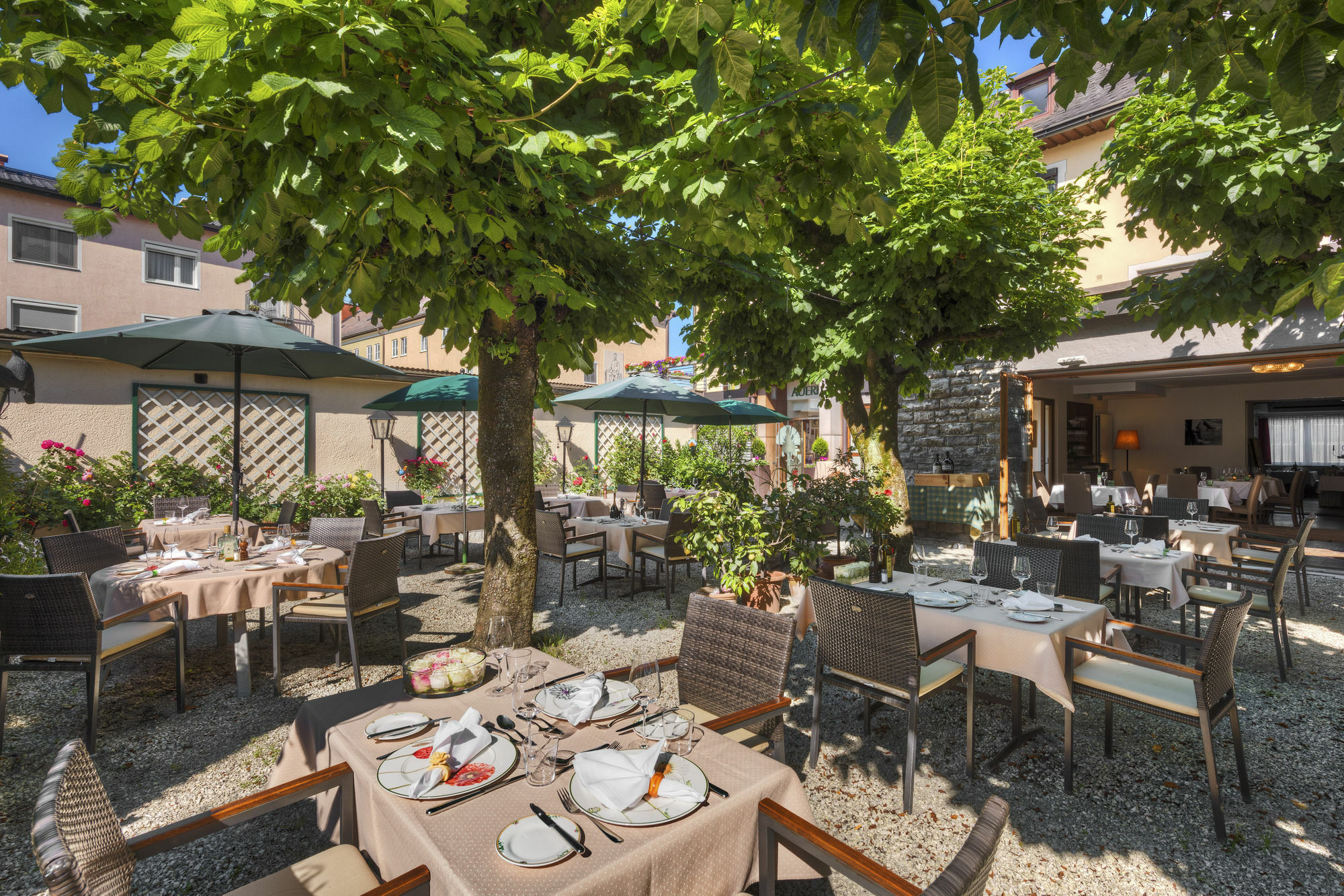 Hotel Restaurant Auerhahn Salzburg Exterior foto
